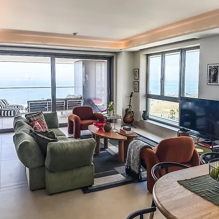 -malagasunapts-tower Living Sea Views Pool Gym Park Apartment *