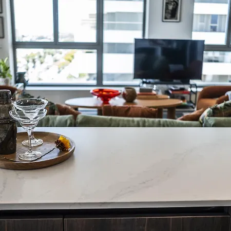 -malagasunapts-tower Living Sea Views Pool Gym Park *