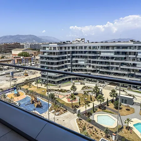 -malagasunapts-tower Living Sea Views Pool Gym Park